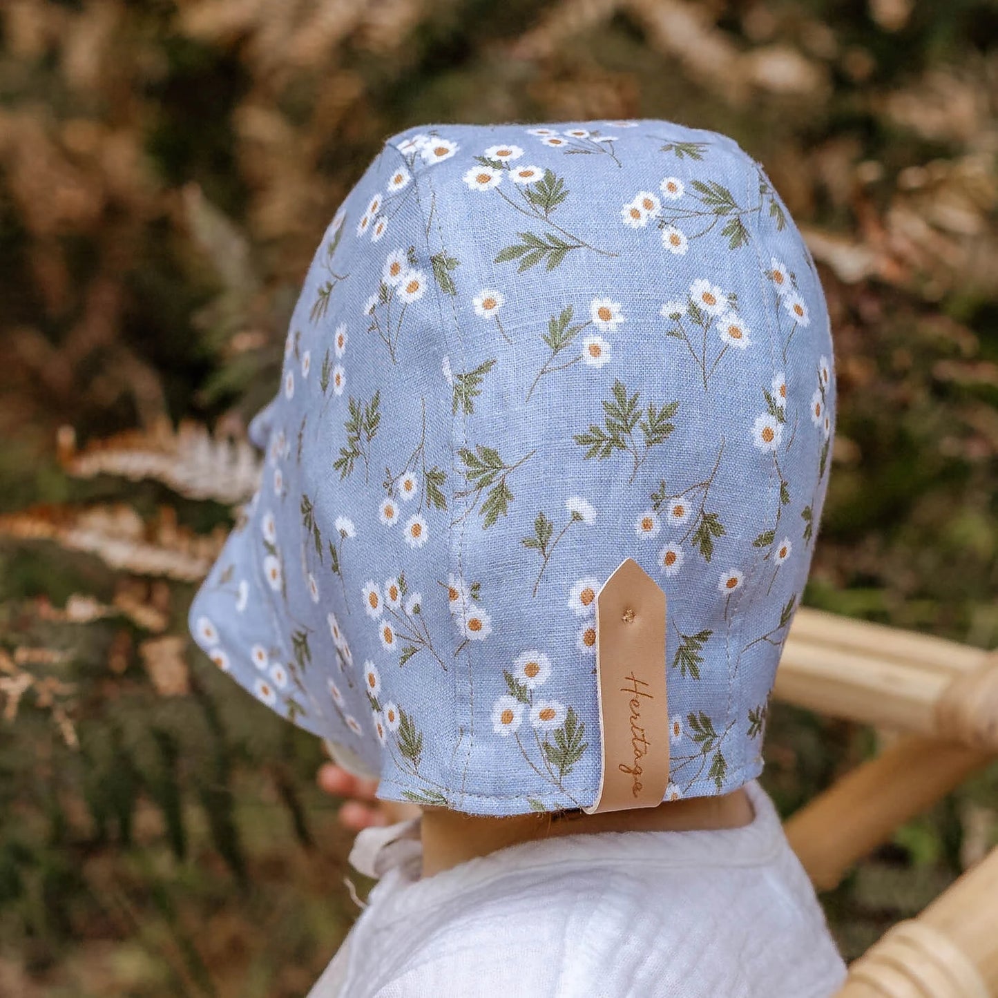 'Searcher' Ruffle Bonnet Linen Reversible Sun Hat - Daisy / Flax
