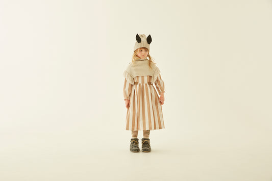 Rib Knit Knights Cape Ivory