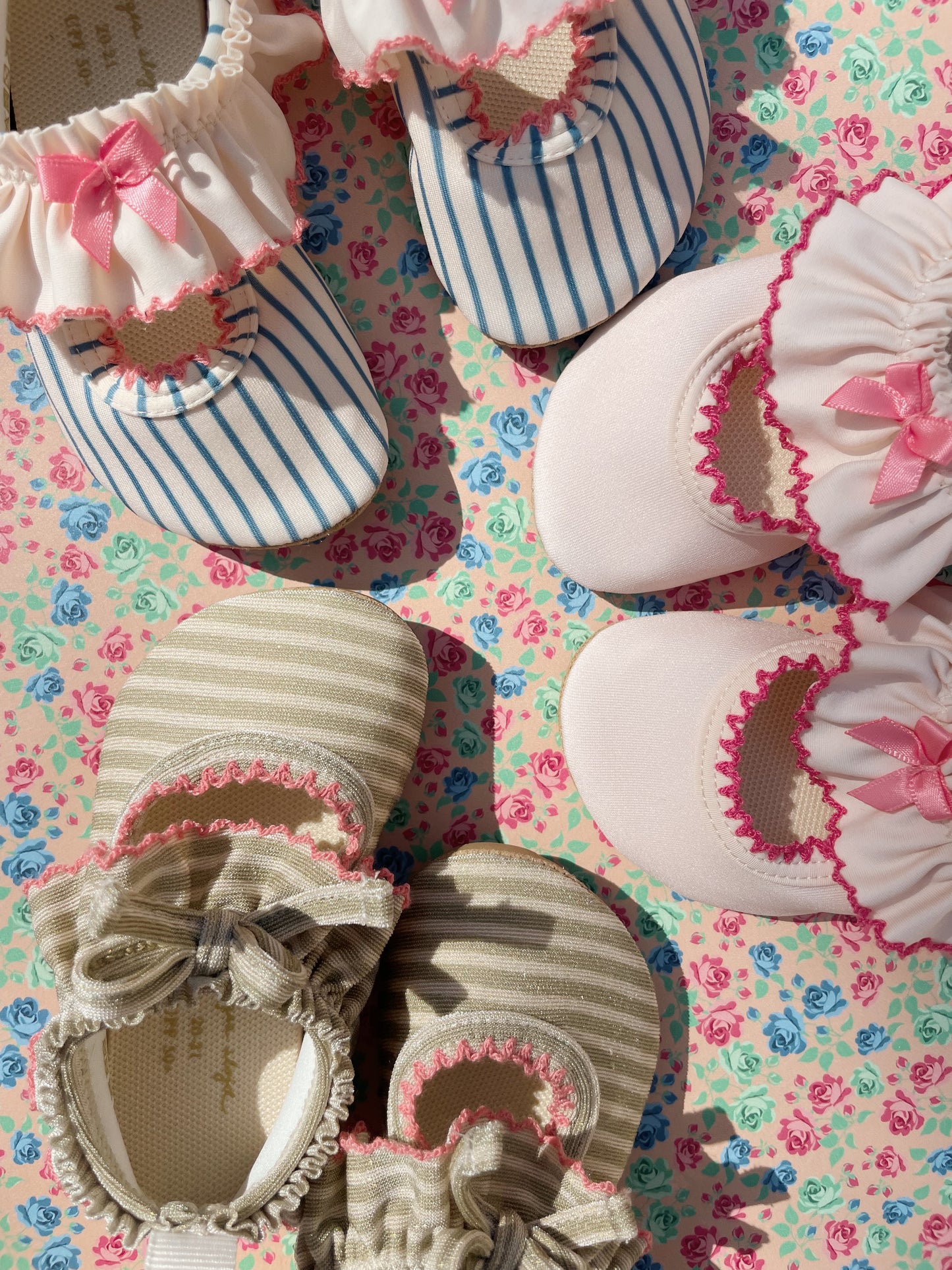 Girls Summer GINA Frill Striped Non-Slip Swim Shoes Ruffle Bow