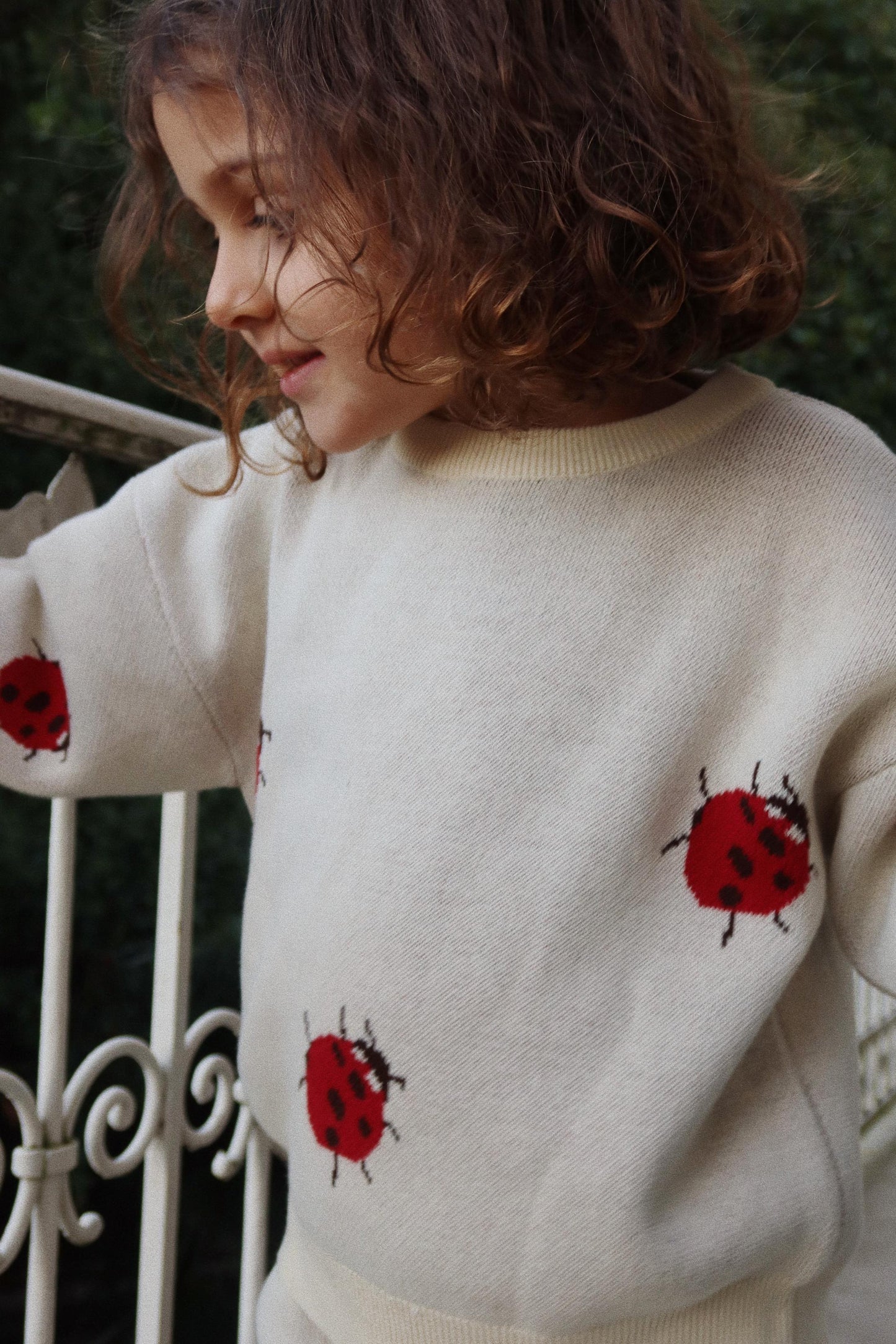 Lapis Round Neck Organic Cotton Knit Blouse Ladybug