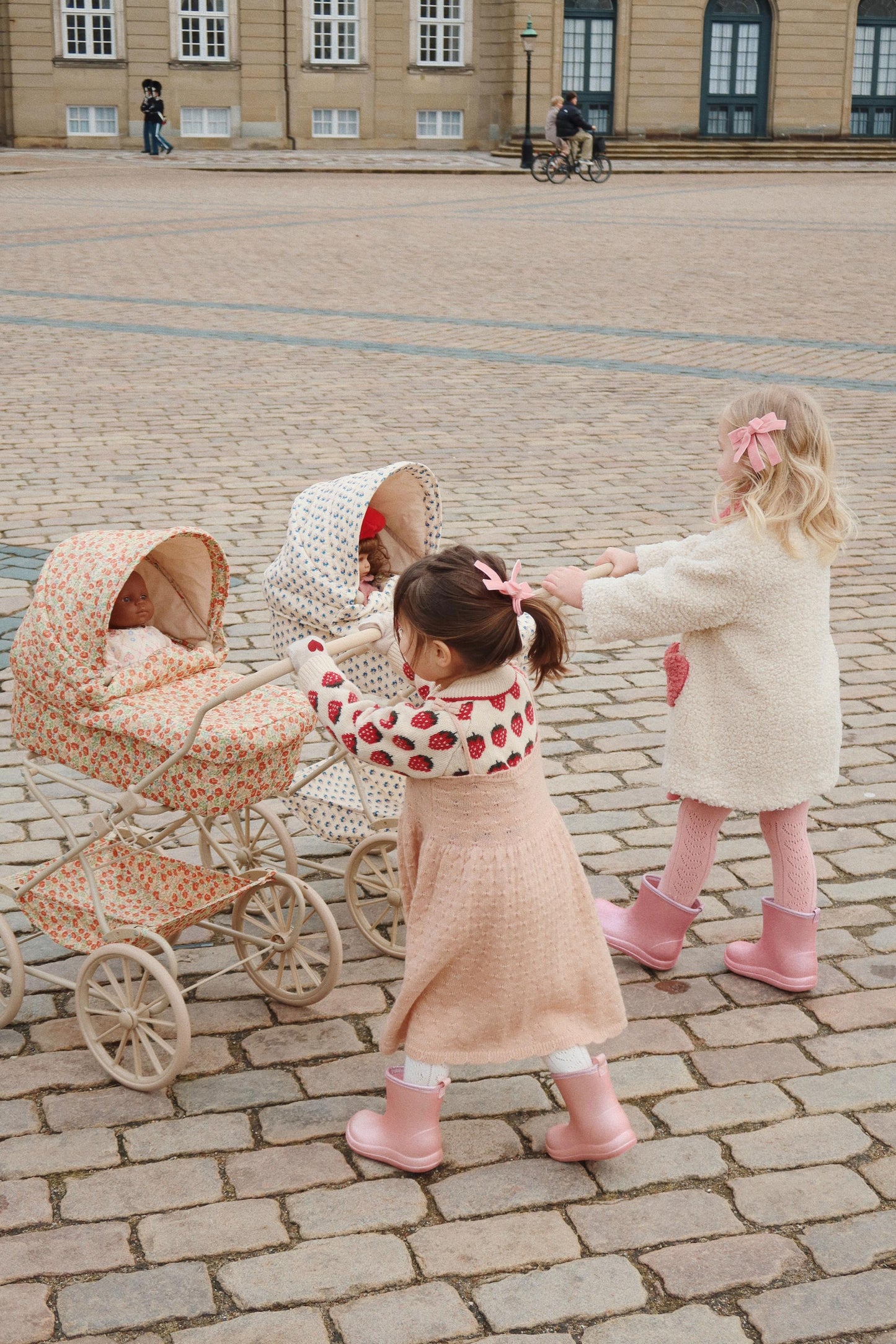 BELOU Wool KNIT Collar Cardigan Strawberry