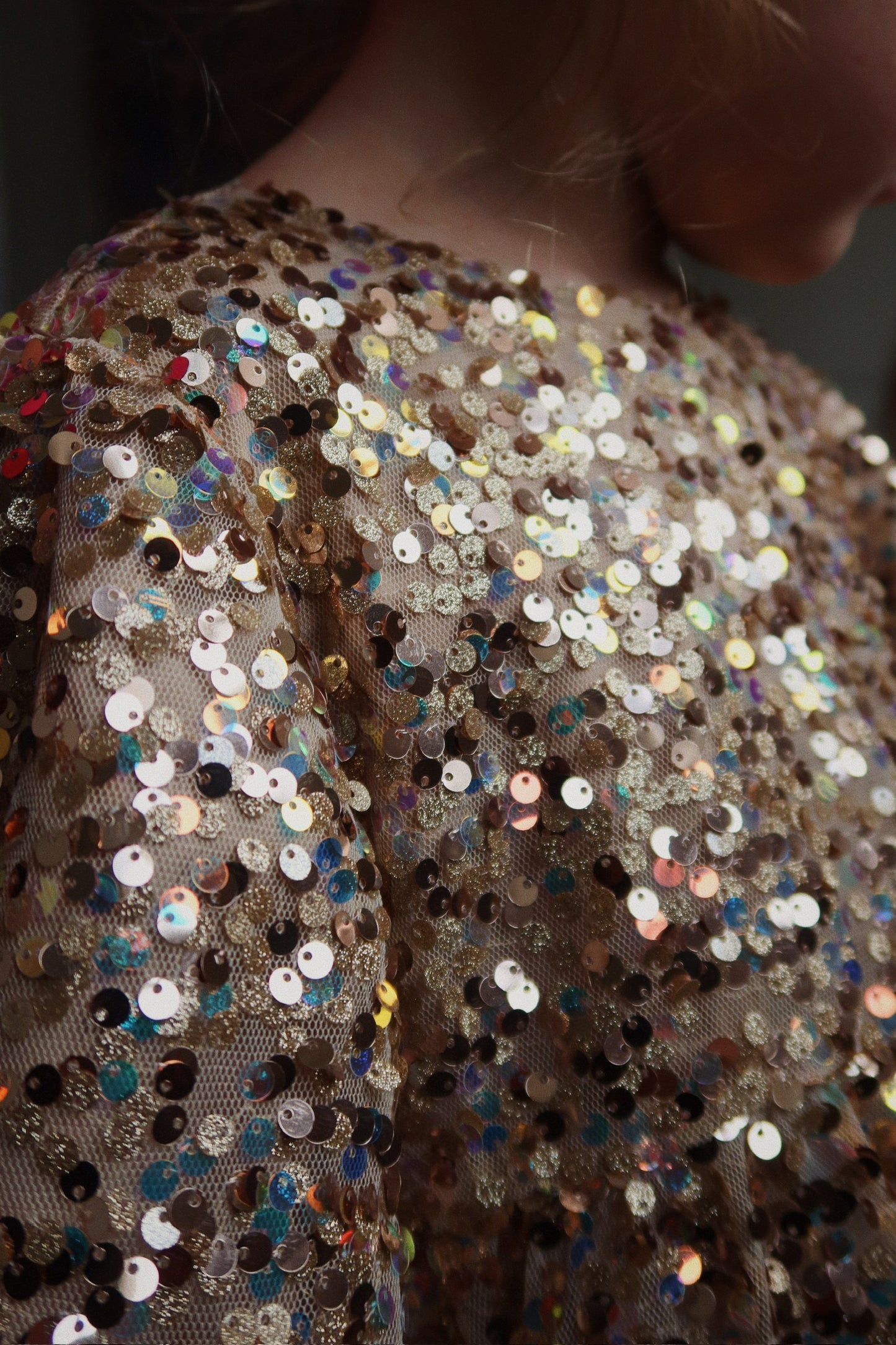 LILA Sequins Bow Party Dress Gold